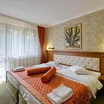 Hotel Edelweiss 3*