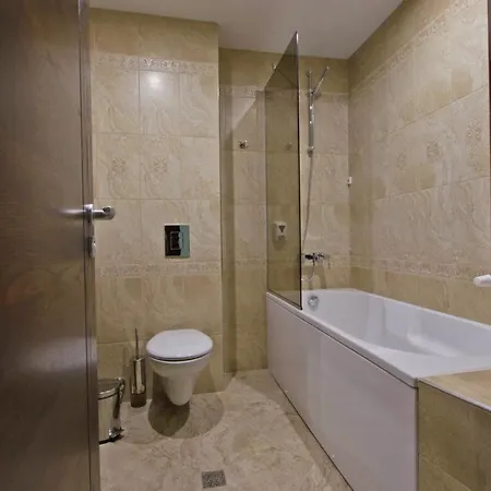 Edelweiss Hotell 3*