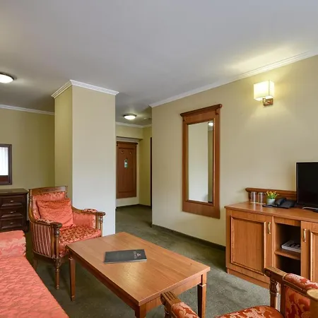 Hotel Edelweiss 3*
