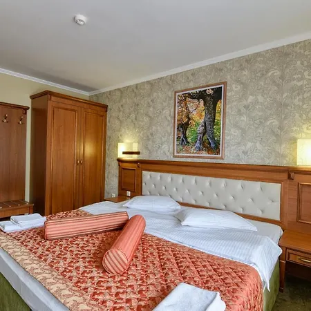 Edelweiss 3*
