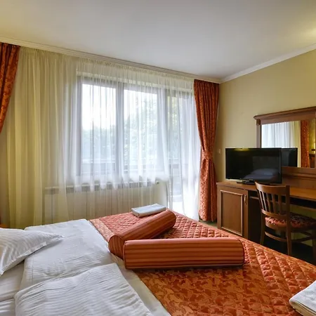 Hotel Edelweiss 3*