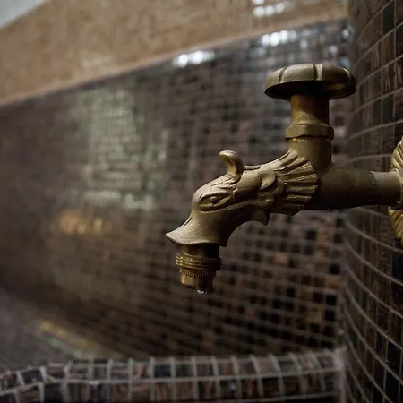雪绒花酒店