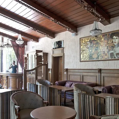 Hotel Edelweiss 3*